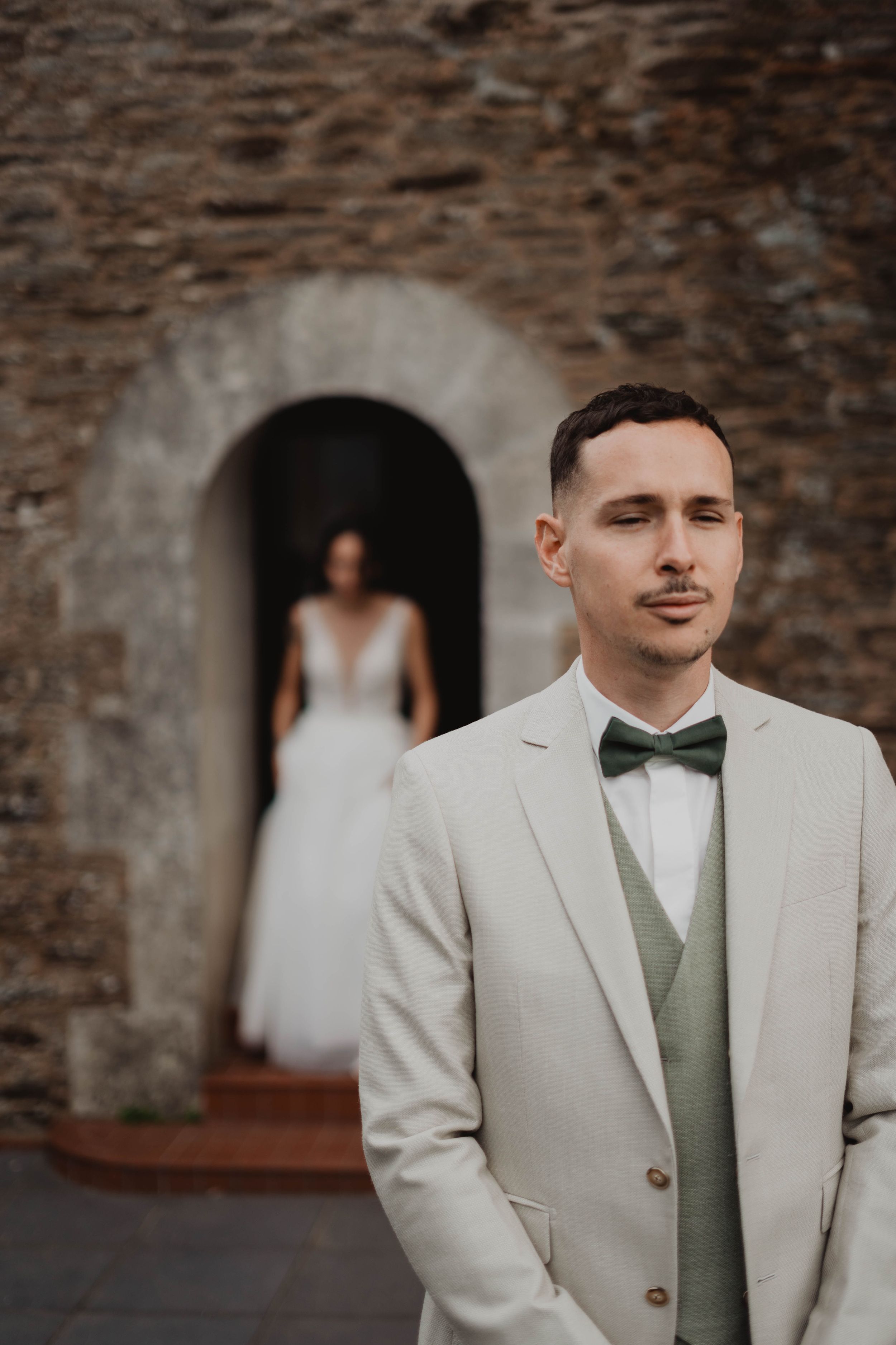 Mariage Intimiste à Nantes photographié par une photographe elopement en France