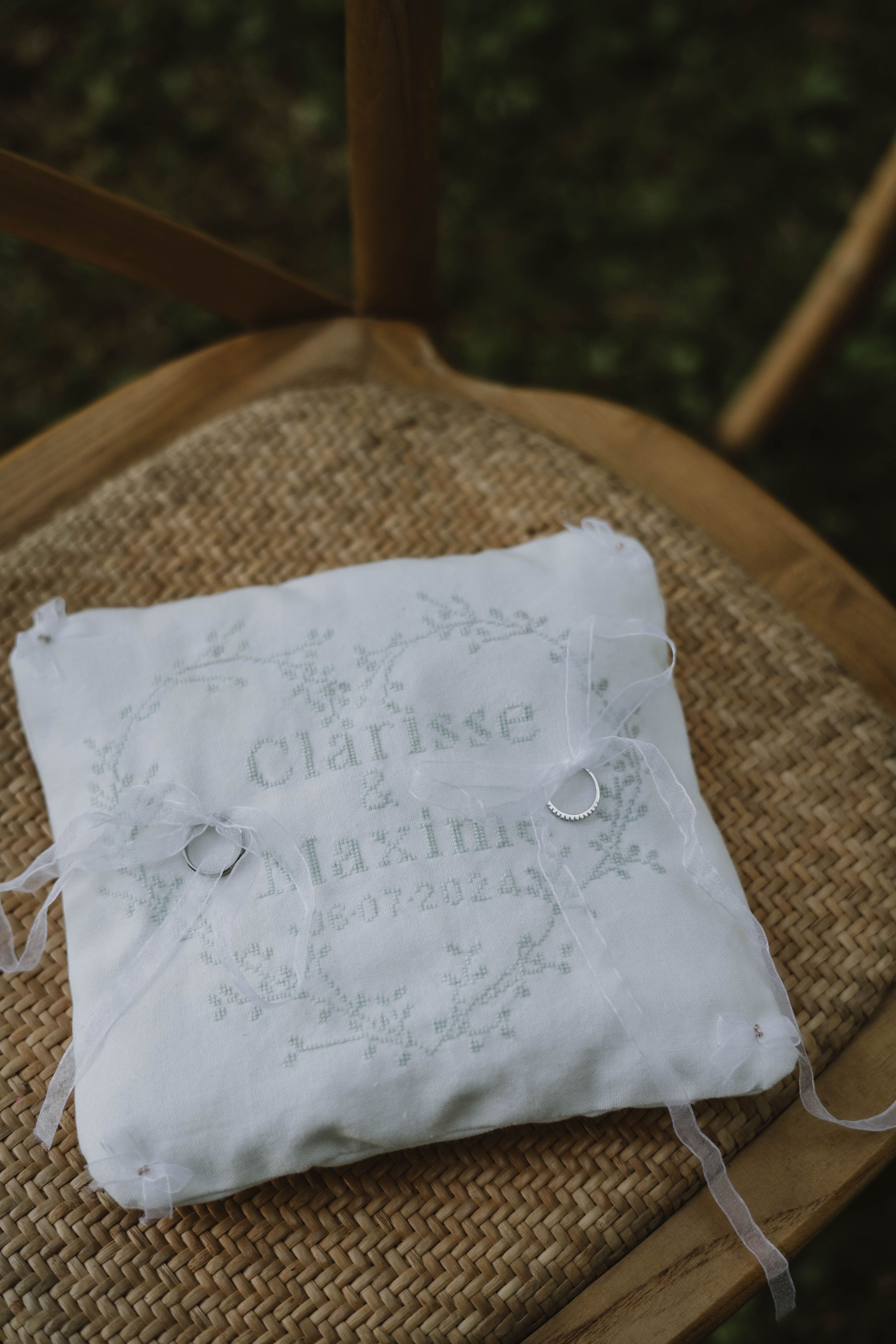 Mariage Intimiste à Nantes photographié par une photographe elopement en France