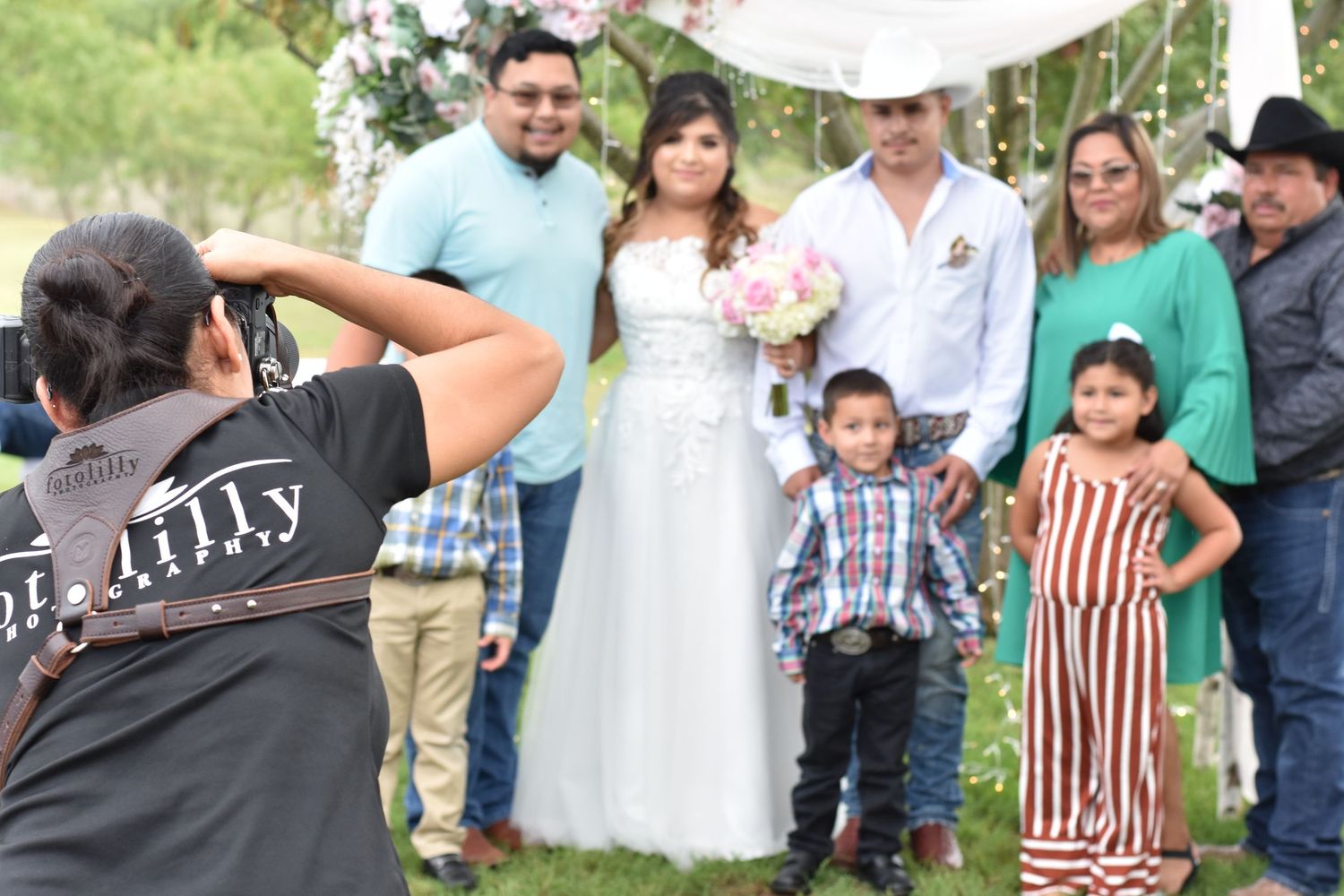 DFW's Best Premiere Quinceanera Photographers Quince Photo locations Dallas Fort Worth Dallas Quinceanera Photography packages and video DFW