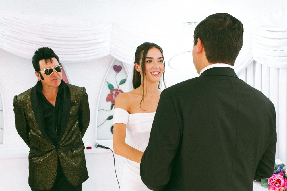 Little White wedding chapel elopement