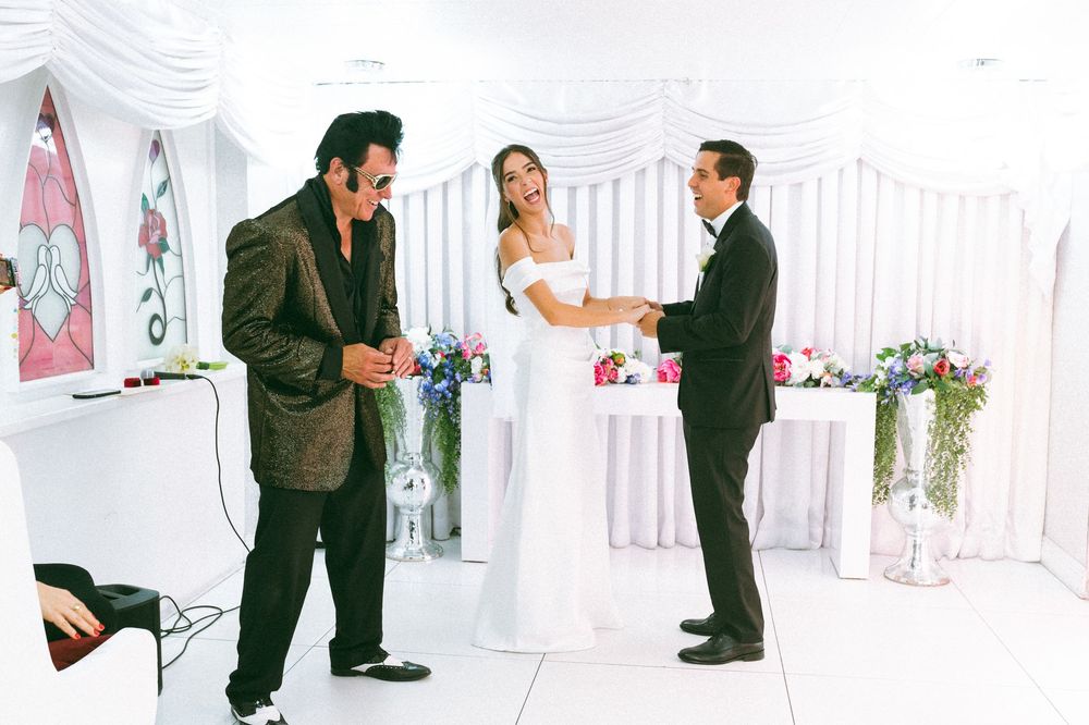 Little White wedding chapel elopement