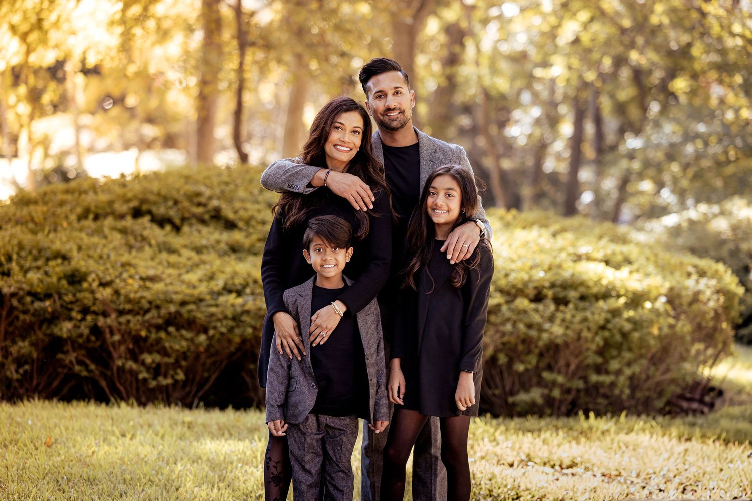 Family photoshoot in park setting during golden hour with warm autumn colors. Lakeside Park, Prather Park, Dallas, Texas
