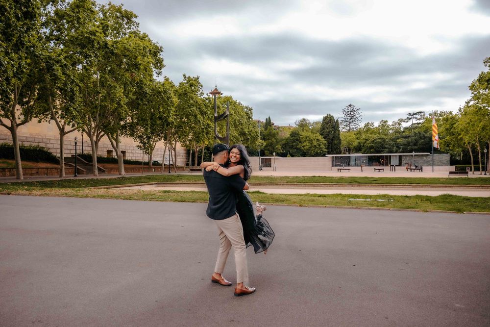 Romantic Barcelona couple session