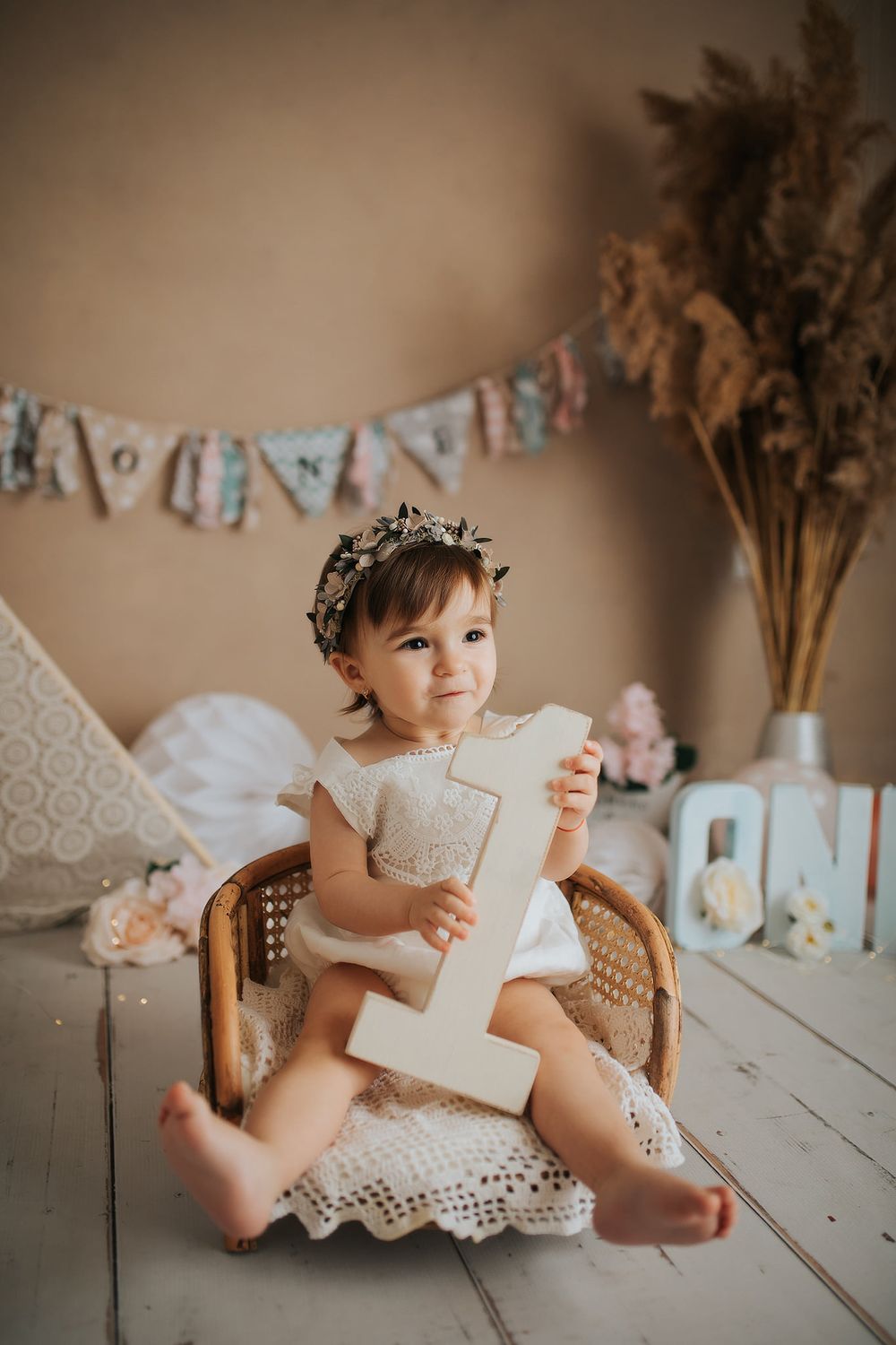 sedinta foto cake smash fetita 1 an
sedinta foto cake smash baiat 1 an
idei cake smash 1 an
sedinta foto aniversara bebelusi