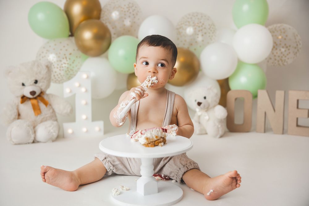 sedinta foto cake smash fetita 1 an
sedinta foto cake smash baiat 1 an
idei cake smash 1 an
sedinta foto aniversara bebelusi