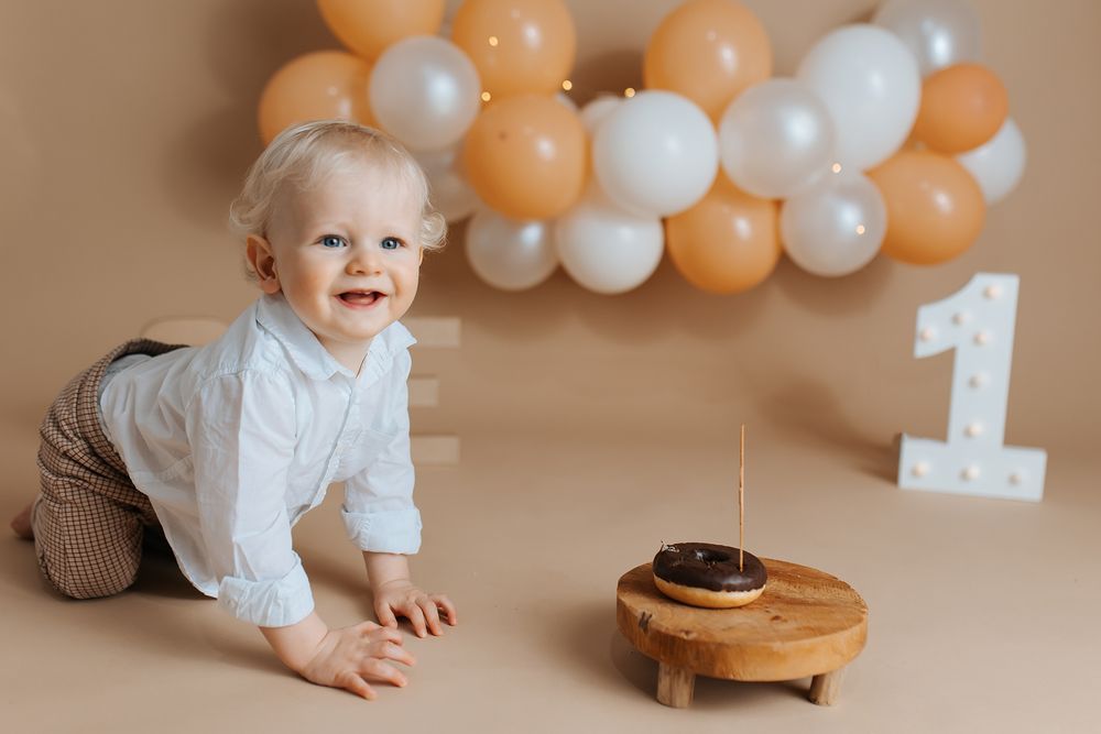 sedinta foto cake smash fetita 1 an
sedinta foto cake smash baiat 1 an
idei cake smash 1 an
sedinta foto aniversara bebelusi