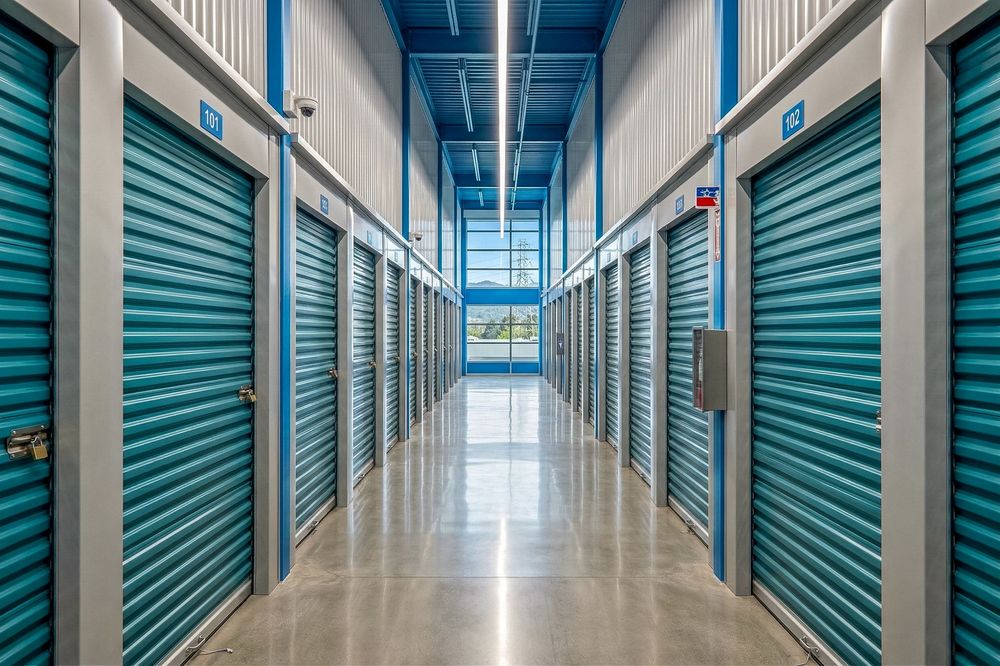 Michael Corona Photography Commercial Real Estate Storage rental space interior