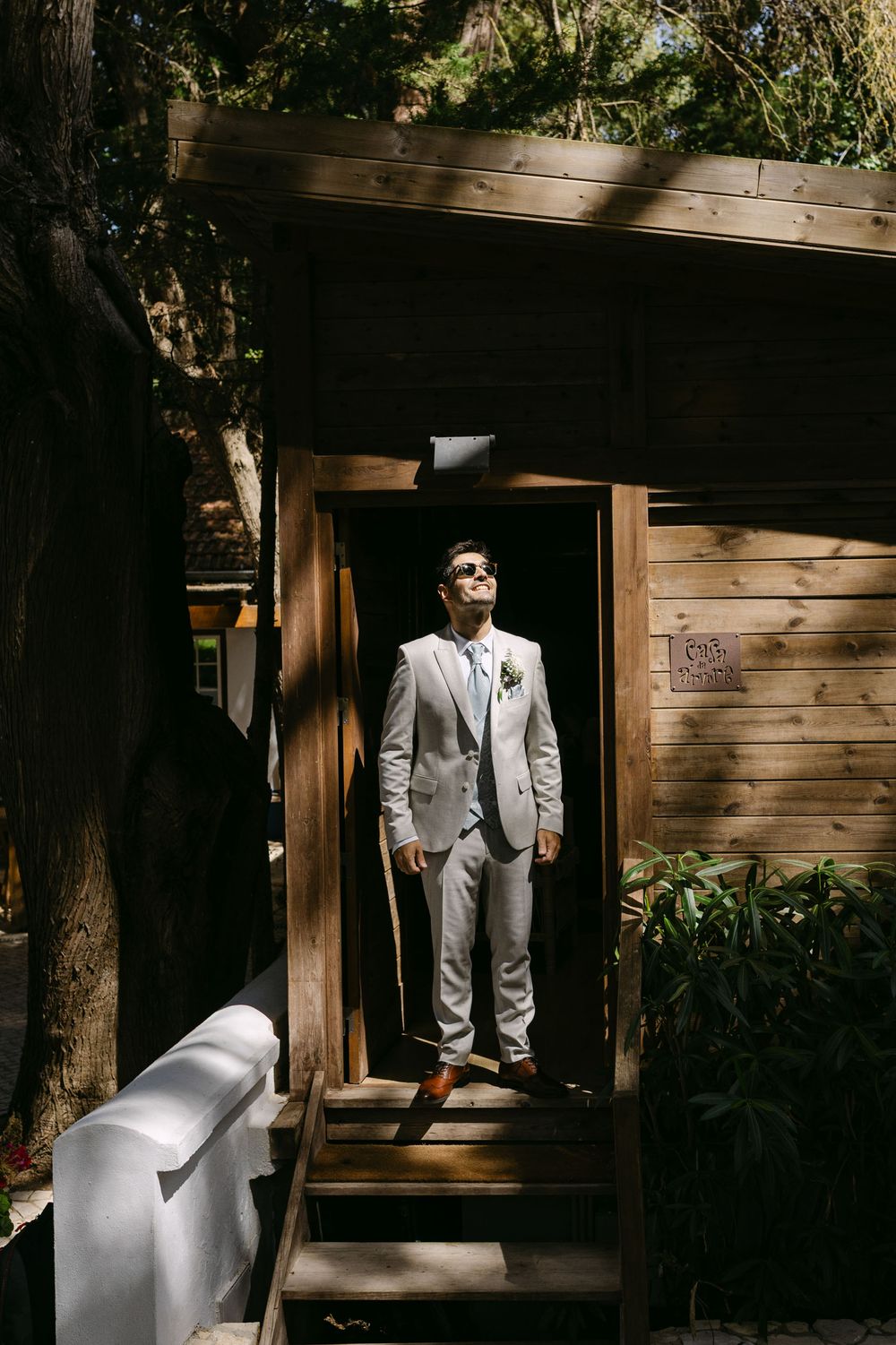 Wedding morning inside treehouse at Quinta da Bichinha