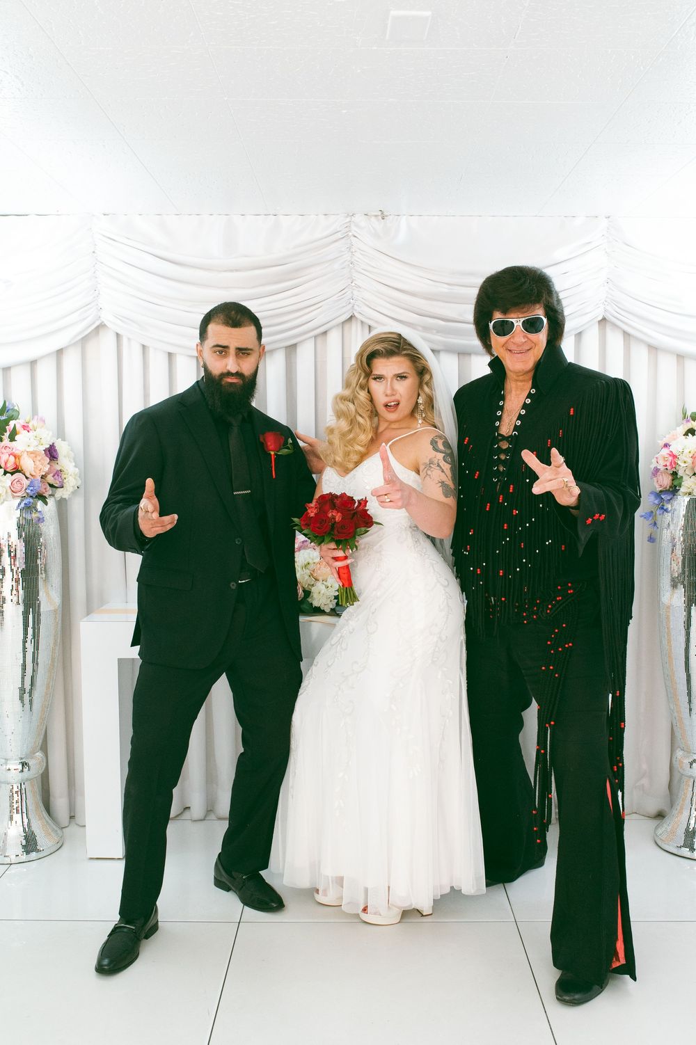 Elvis wedding at the Little White chapel