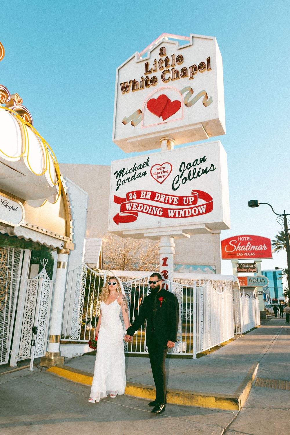 Elvis wedding at the Little White chapel