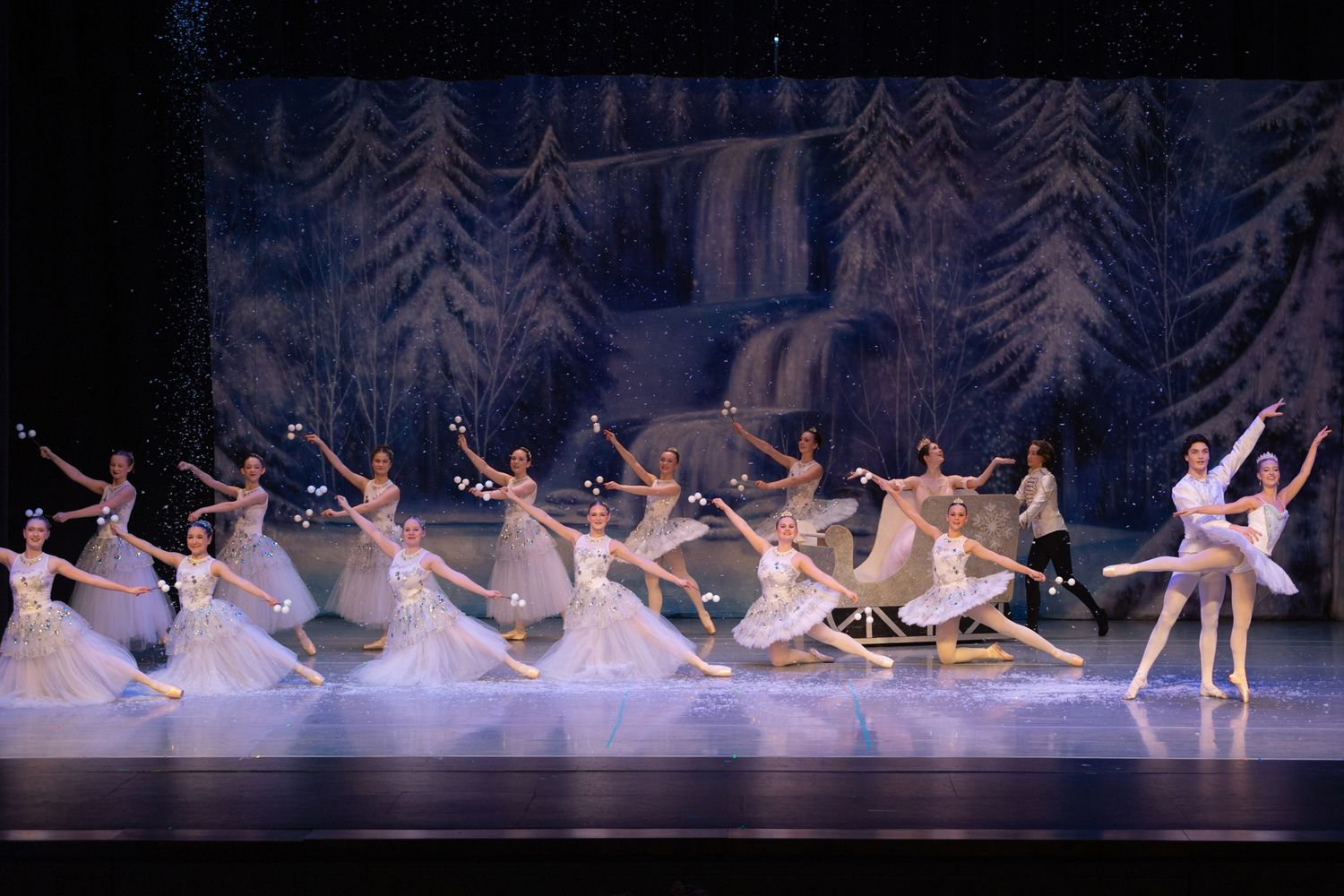 Dance photography Sioux Falls, Ballet photographer South Dakota, Performance Photographer in Sioux Falls, Theatrical performance photos SD