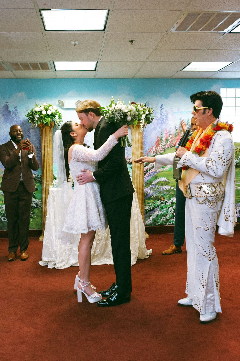 Chapel Amore at Little White Wedding Chapel Las Vegas on Super 8 video