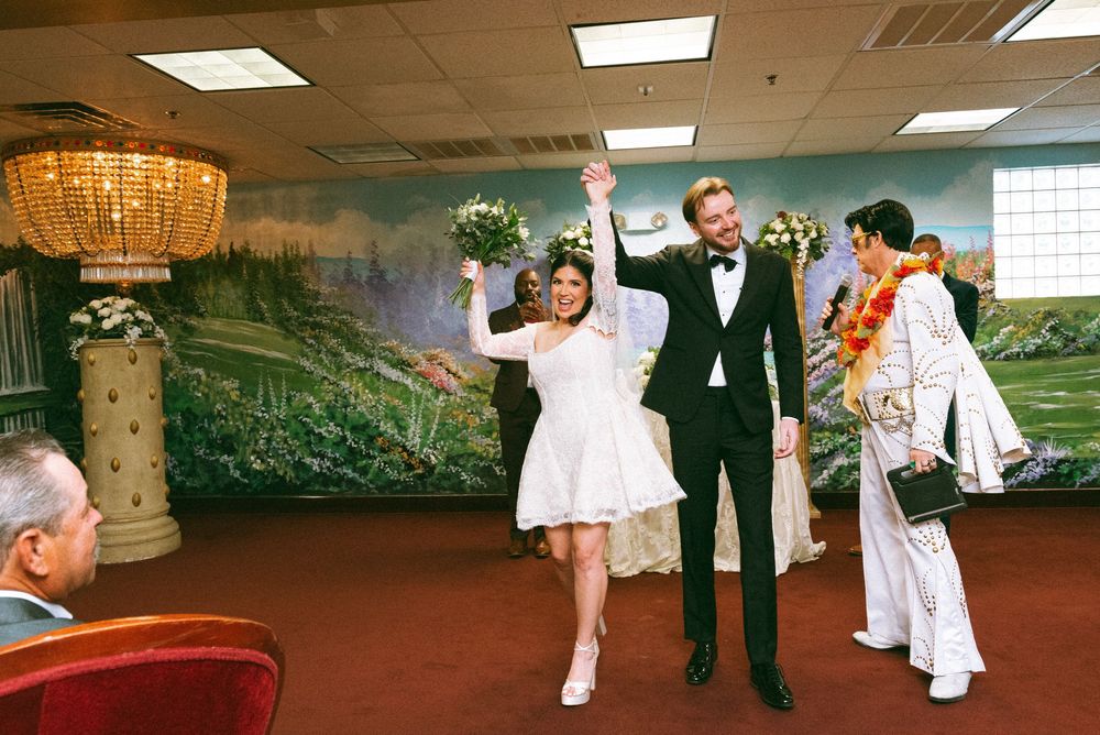 Chapel Amore at Little White Wedding Chapel Las Vegas on Super 8 video