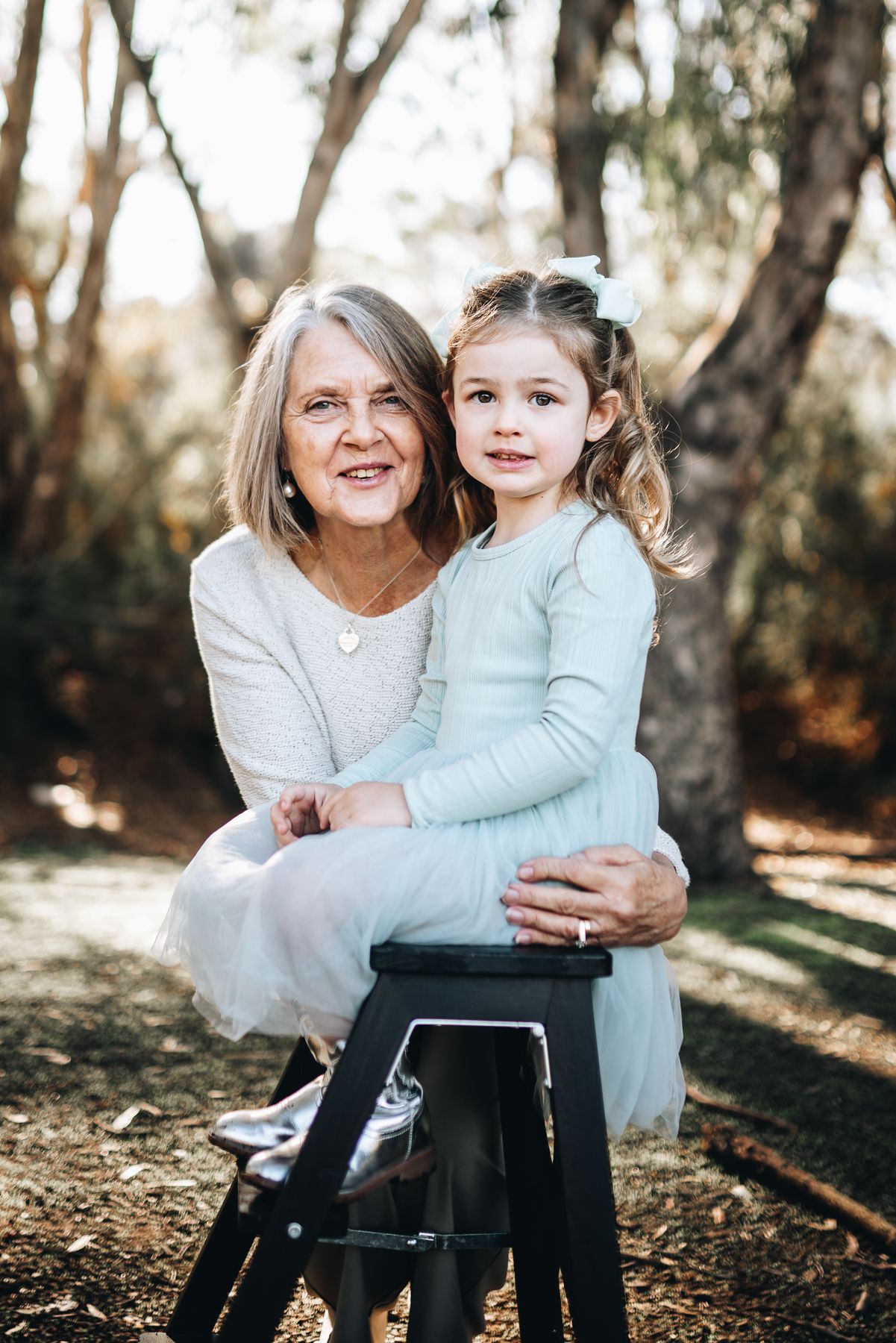 Melbourne Mother's Day mini photo session in a park taken by Melbourne family photographer.
