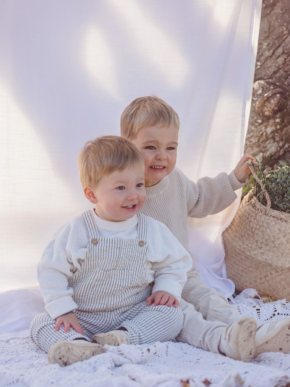 Barnfotografering, familjefotografering i Västerås, fotografering i naturen, Memoriesbym.se, fotograf västerås, naturliga familjebilder