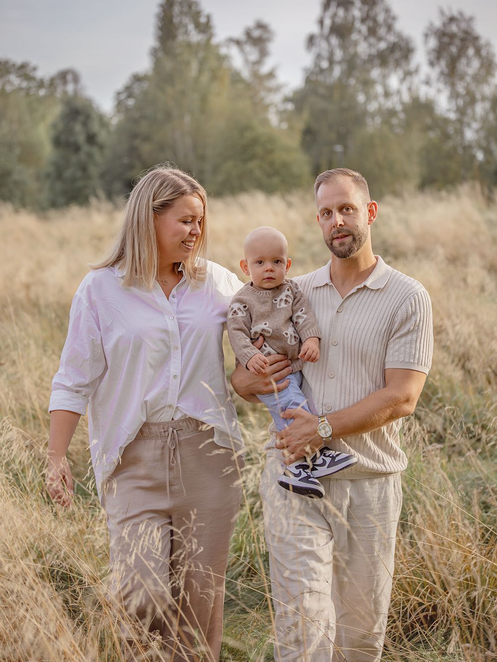 Familjefotografering, familjefotografering i Västerås, fotografering i naturen, Memoriesbym.se, fotograf västerås