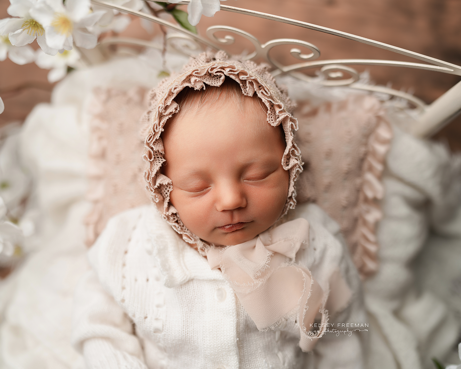 Newborn photography studio located in between Atlanta, Georgia and Birmingham, Alabama with full service photo studio.