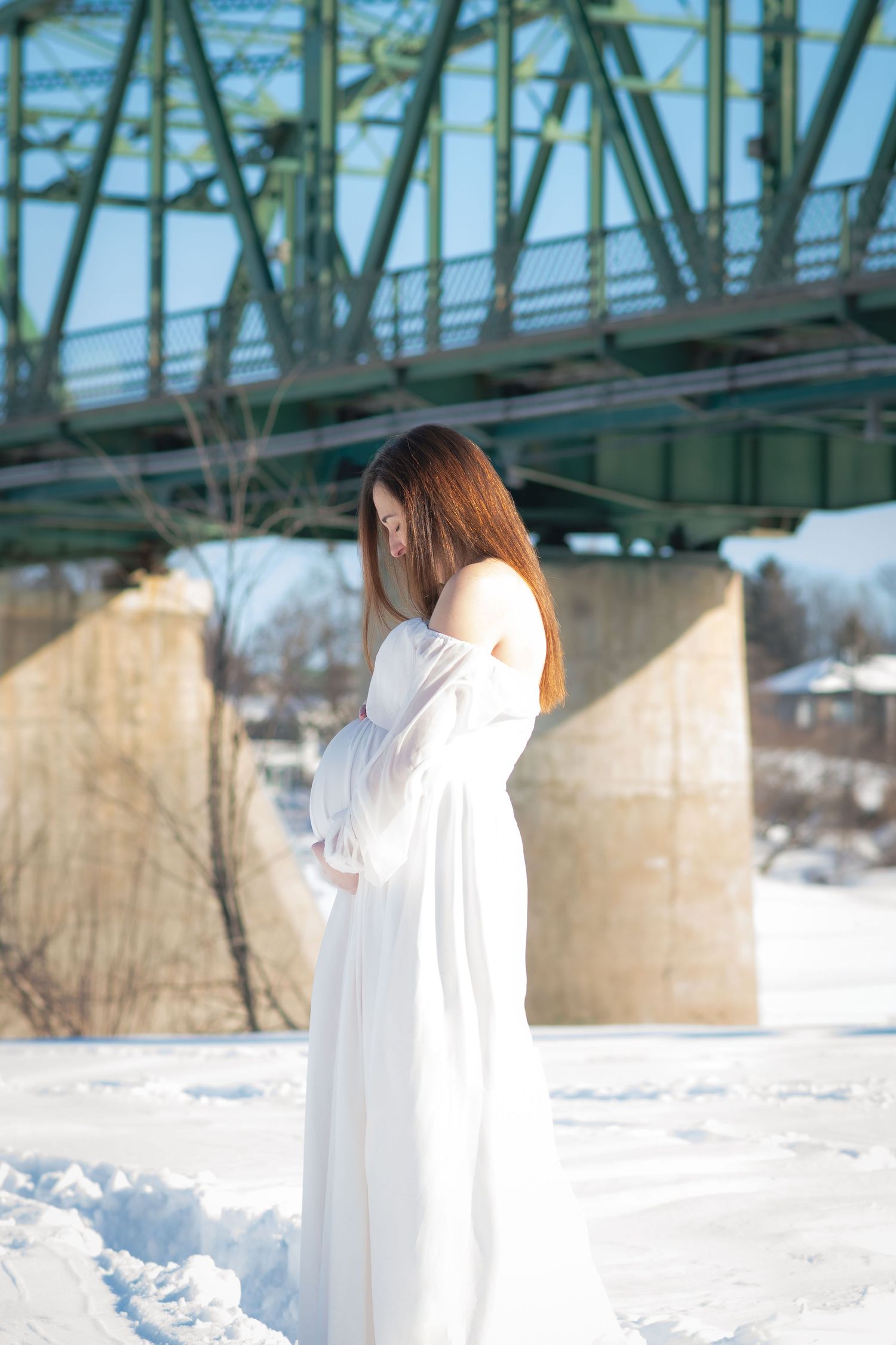 Séance photo de femme enceinte à Sorel-Tracy, douce et naturelle. Féminité, romantique, beauté, maternité, douceur, robe de maternité