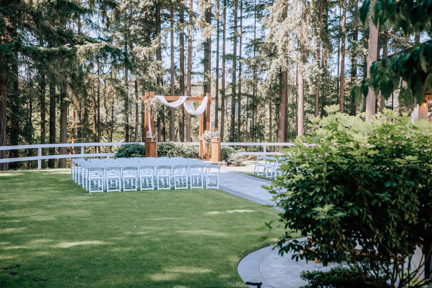 Port Orchard and Gig Harbor Wedding Photographer