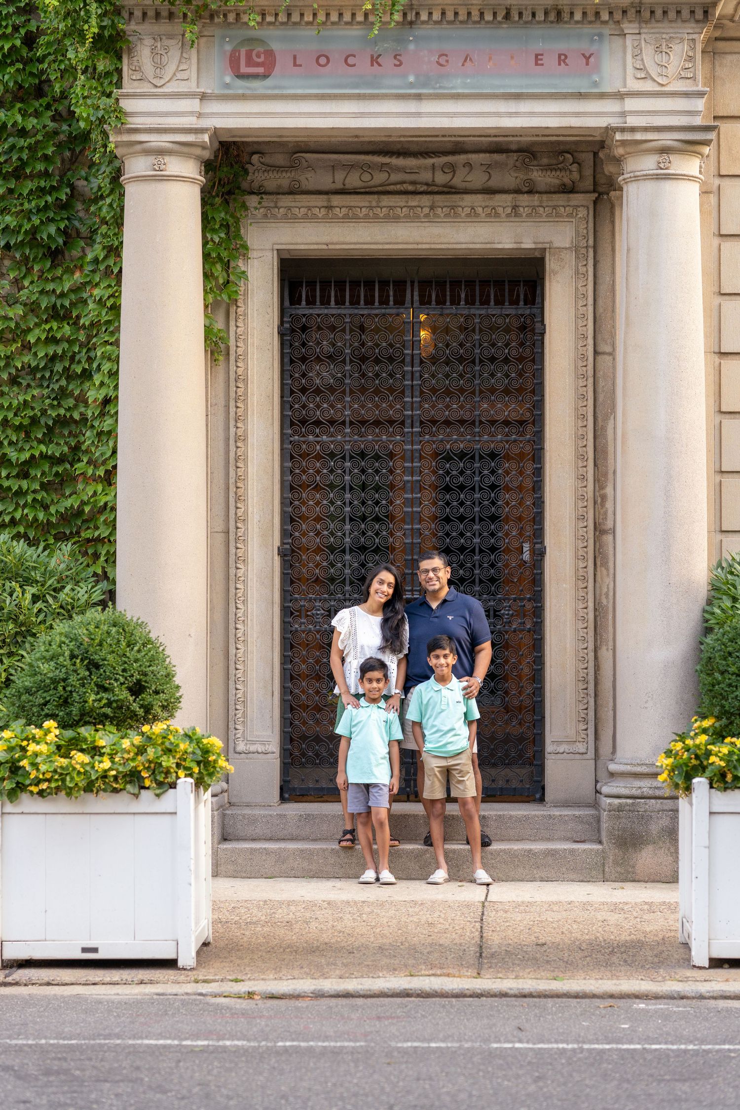 Family Portraits | Philadelphia Family Lifestyle Photographer | Washington Square | Philadelphia, PA