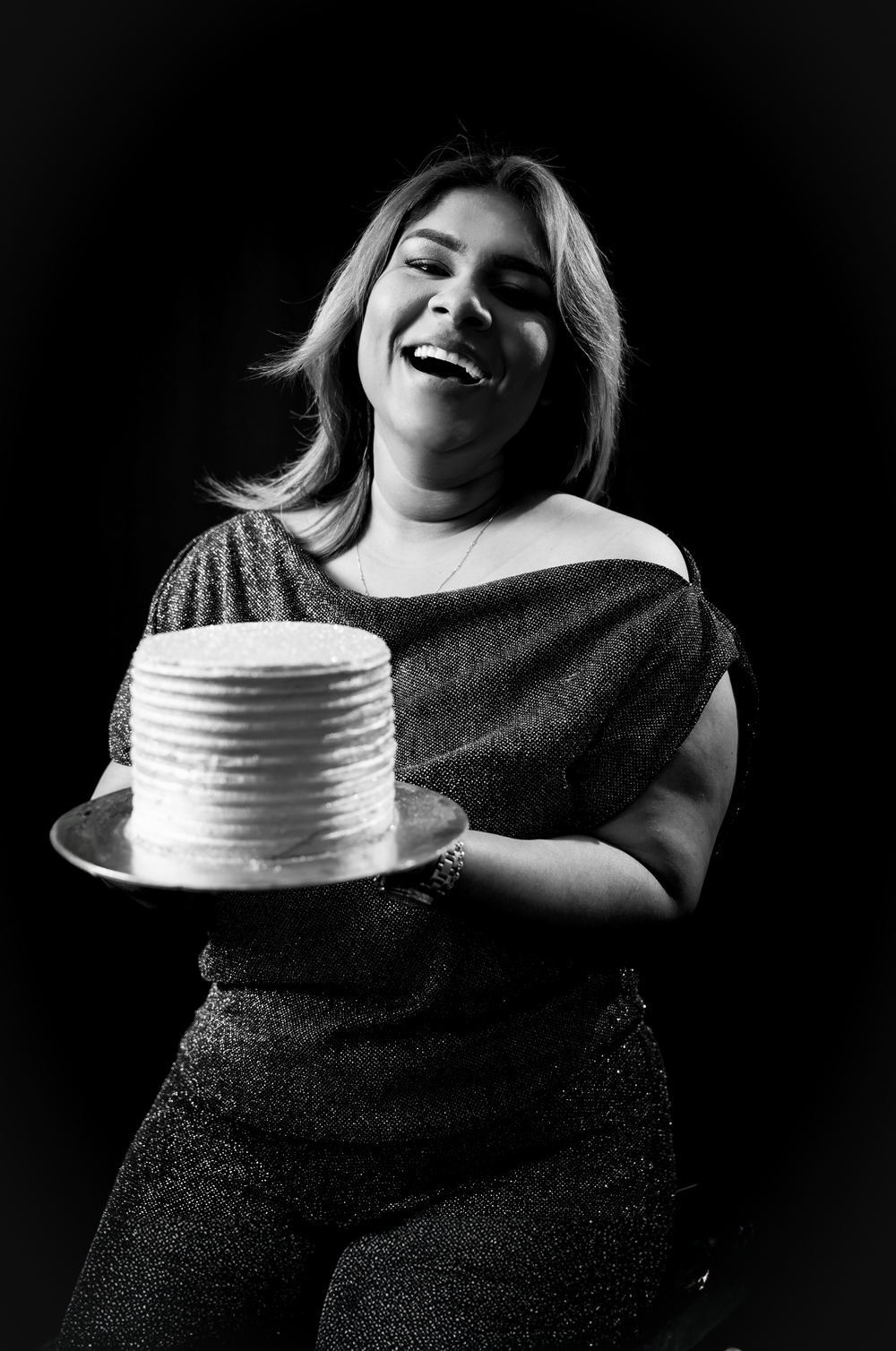 Retrato digital de cumpleaños en Valledupar, sesión creativa con edición profesional.