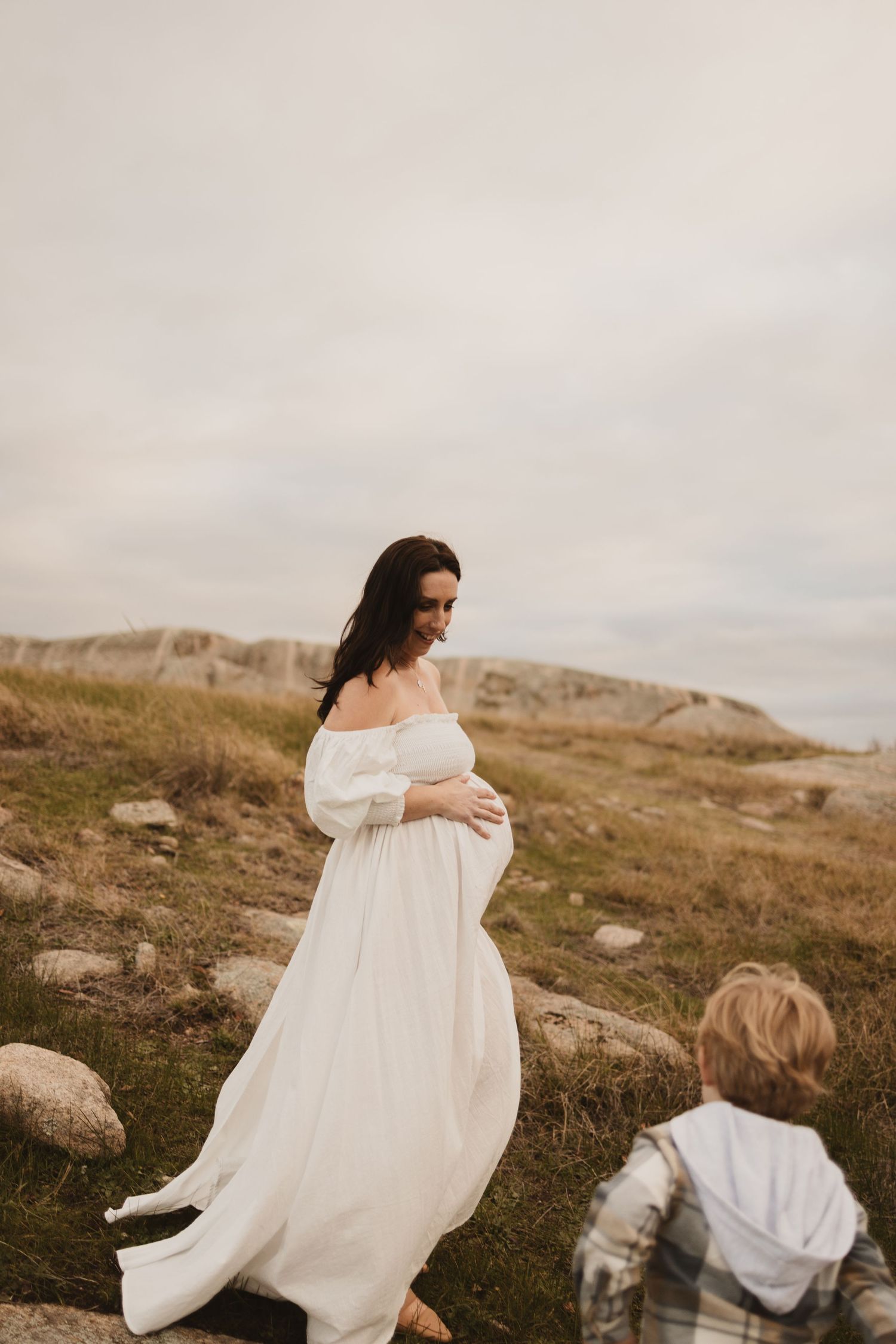 Geelong Lara Torquay Ocean Grove Barwon Heads newborn maternity pregnancy family motherhood couples photographer photography photoshoot