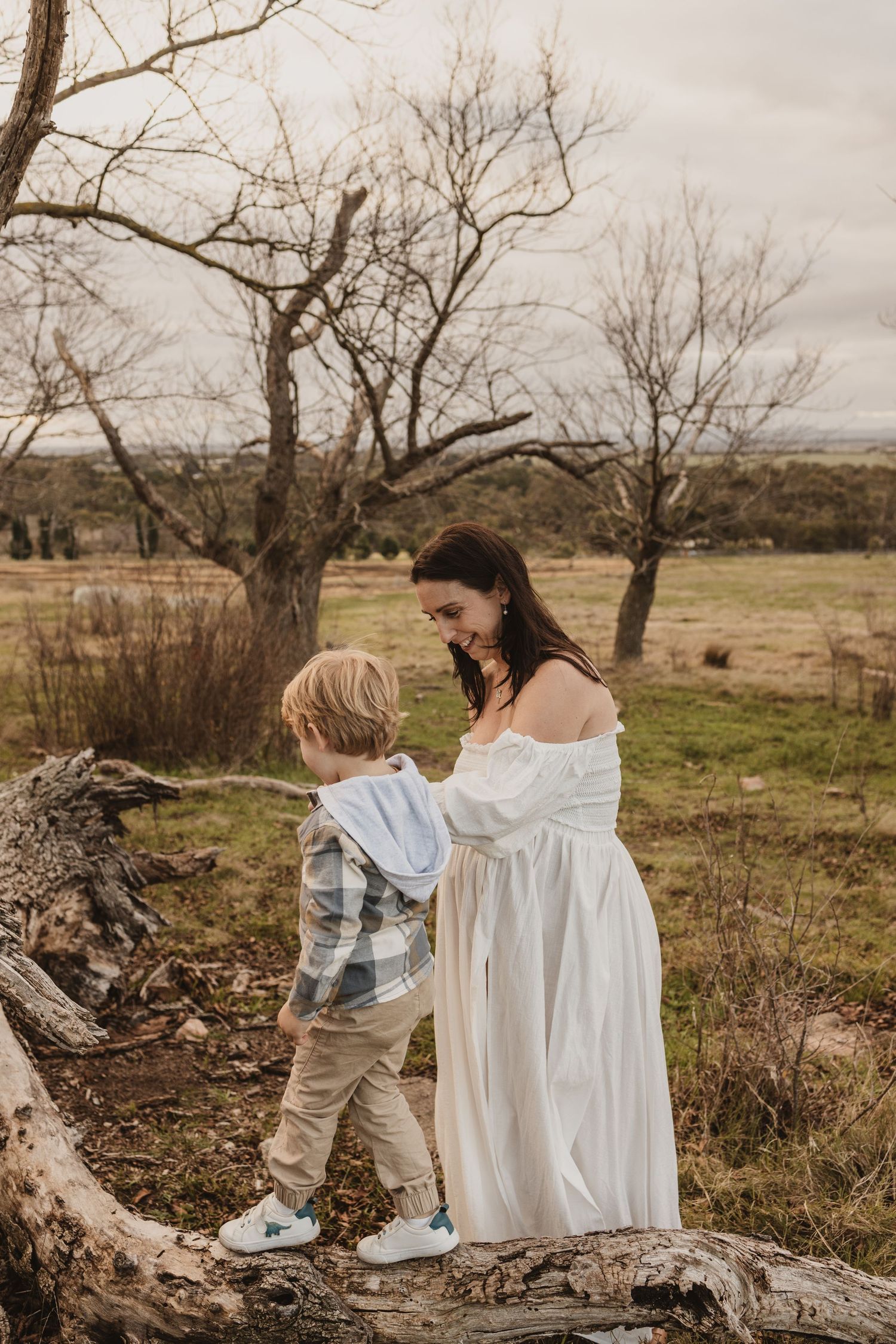Geelong Lara Torquay Ocean Grove Barwon Heads newborn maternity pregnancy family motherhood couples photographer photography photoshoot