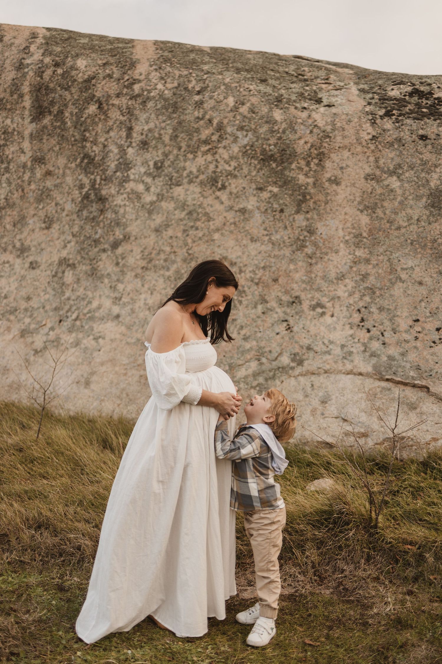 Geelong Lara Torquay Ocean Grove Barwon Heads newborn maternity pregnancy family motherhood couples photographer photography photoshoot