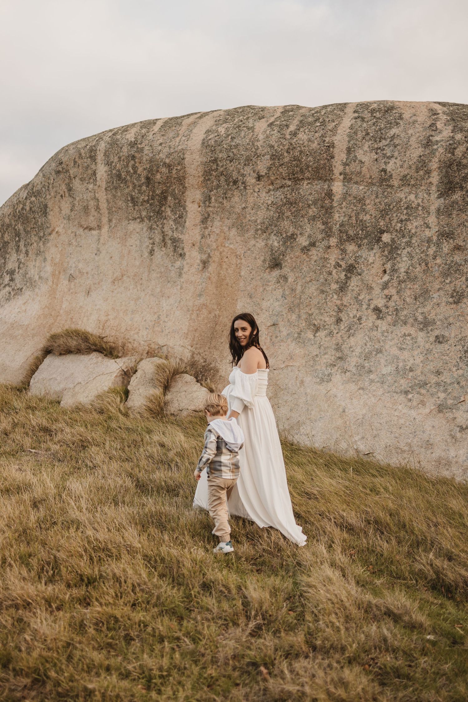 Geelong Lara Torquay Ocean Grove Barwon Heads newborn maternity pregnancy family motherhood couples photographer photography photoshoot