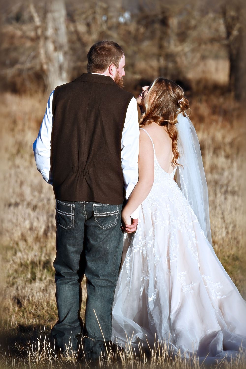 Montana Wedding 
Montana Wedding photography
wedding portraits
Rustic wedding photography
Ranch style portraits