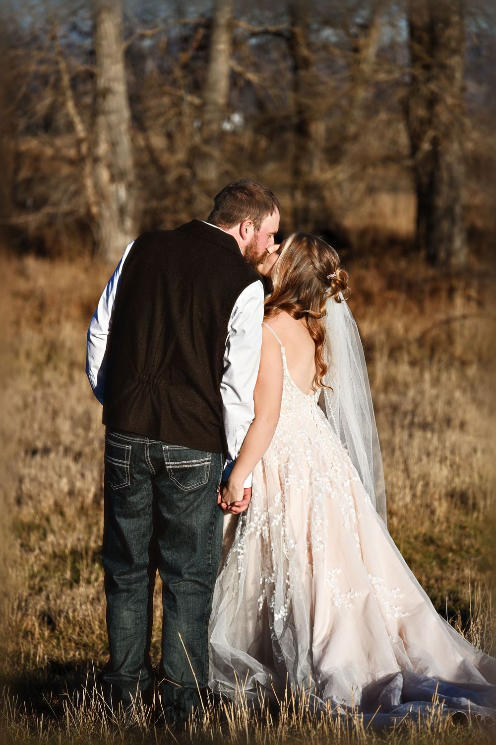 Montana Wedding 
Montana Wedding photography
wedding portraits
Rustic wedding photography
Ranch style portraits
golden hour