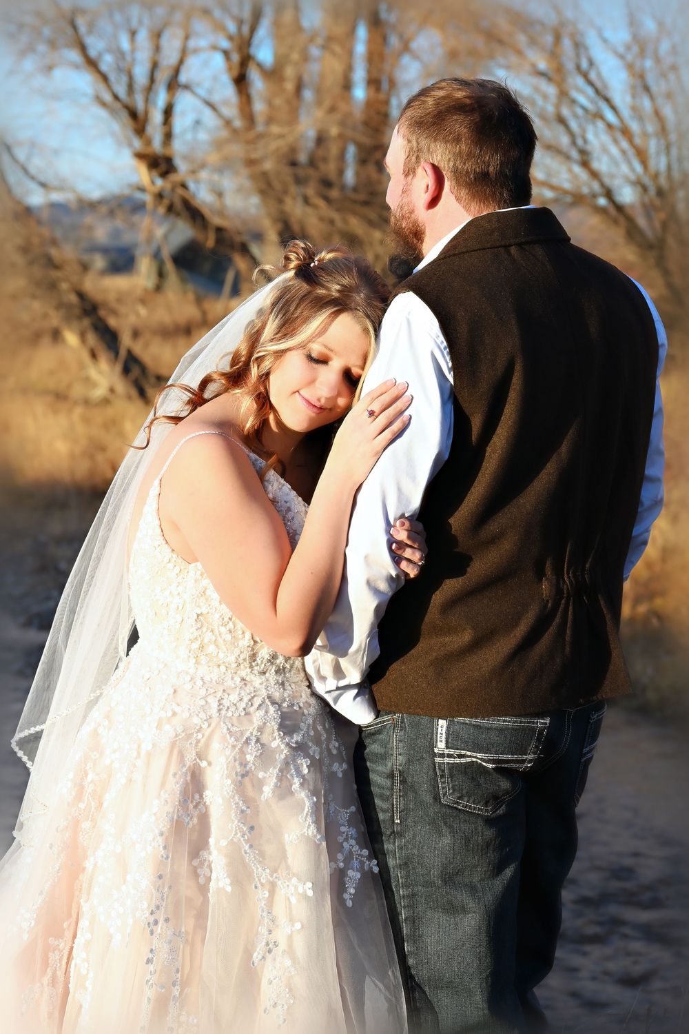 Montana Wedding 
Montana Wedding photography
wedding portraits
Rustic wedding photography
Ranch style portraits
