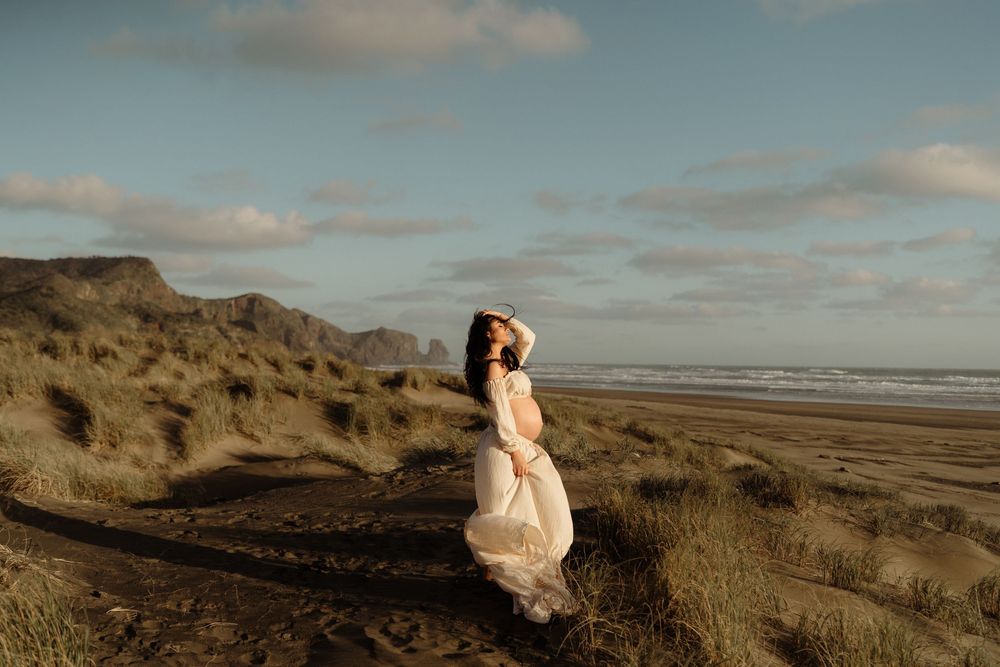 West Auckland beach Maternity photography Bethells Beach