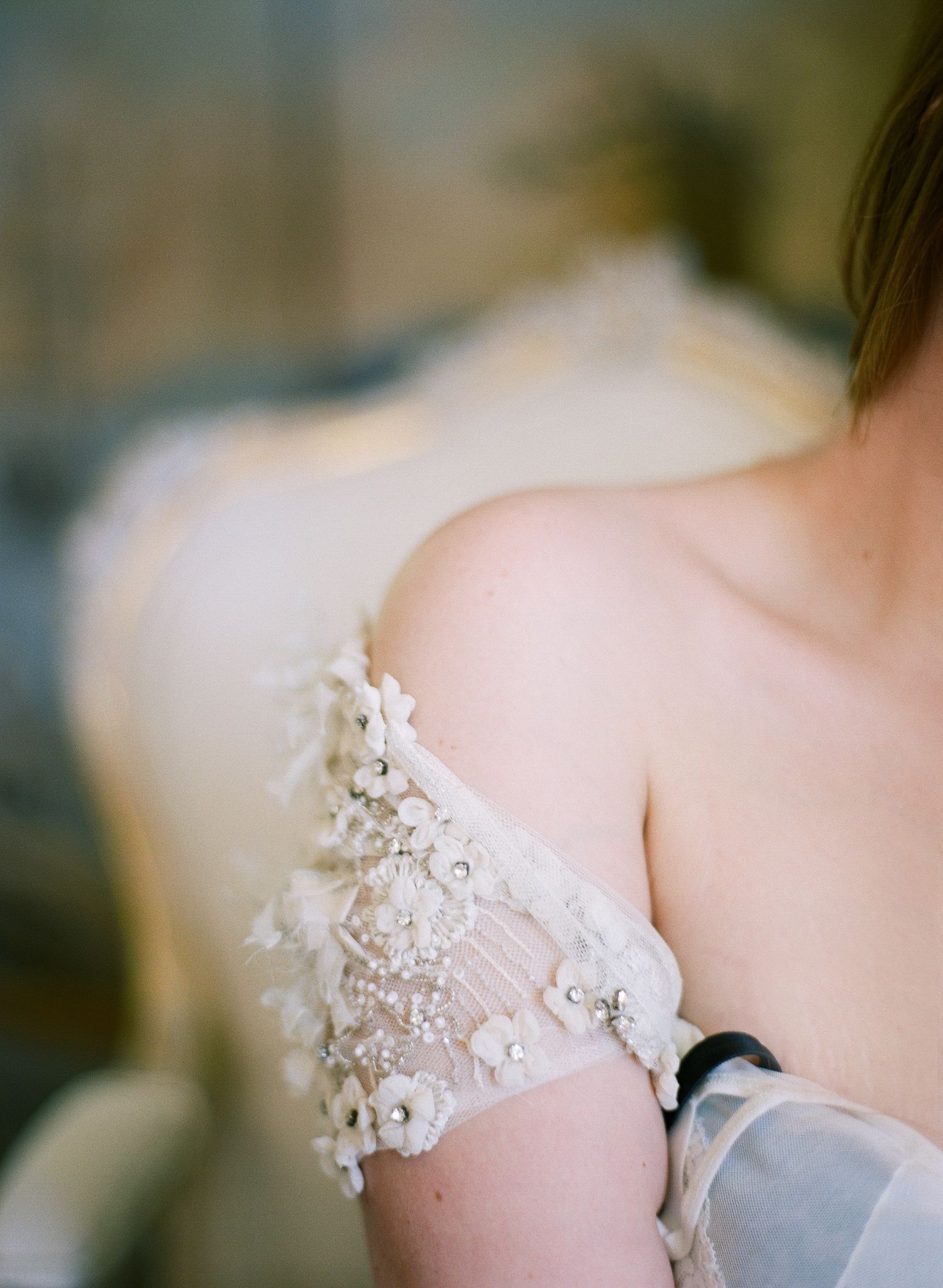 Santa Barbara maternity photographer Meg Sandu in Doen ruffle dress