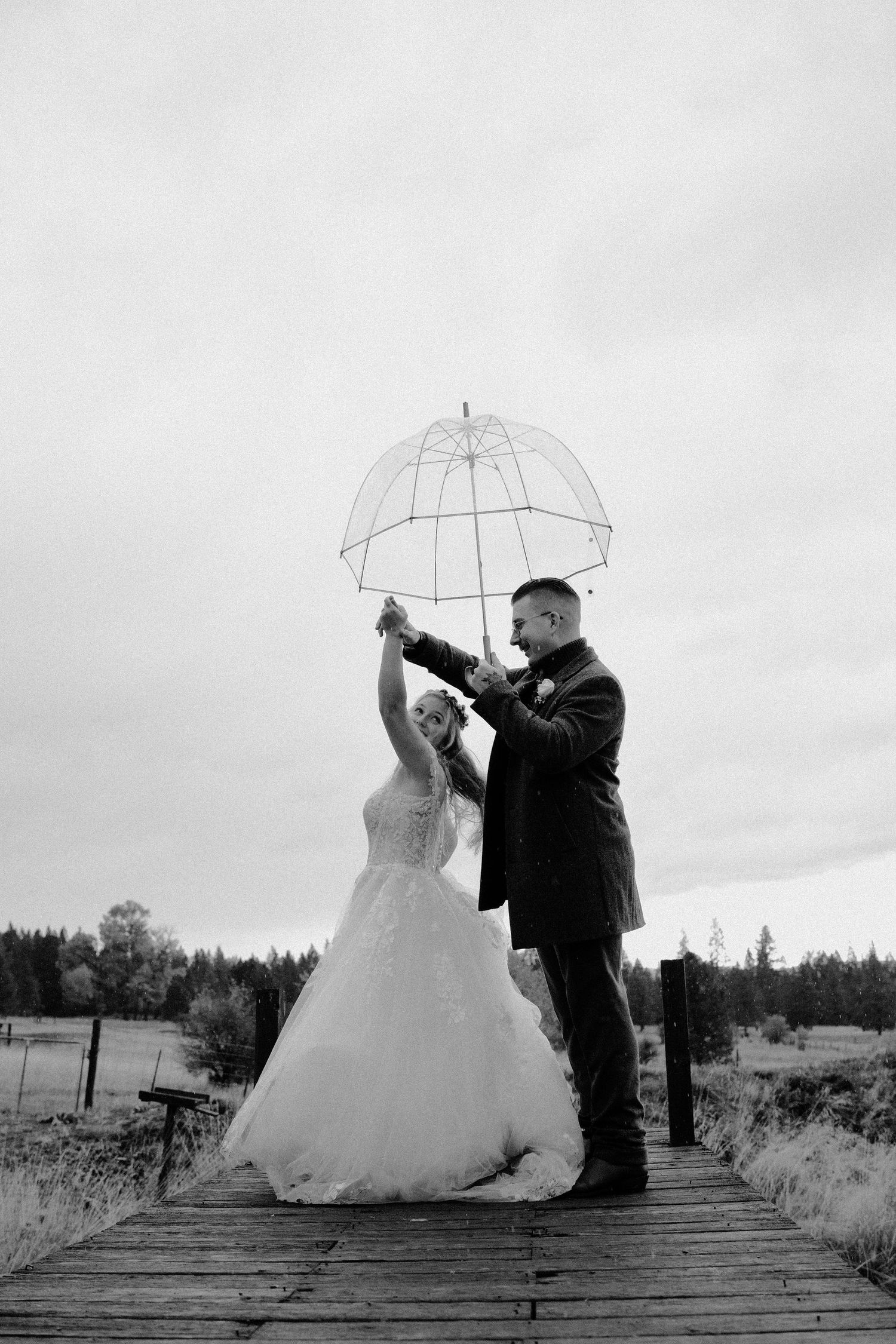 Rainy wedding day in Northeastern Oregon near LaGrande