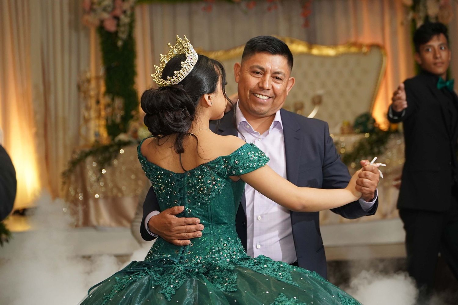 Open invite Quince guests gathering outside venue demonstrating guest overflow planning, venue capacity and parking management strategies