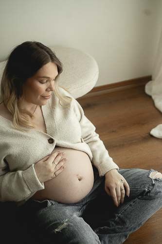 Studio maternity photography session Narre Warren