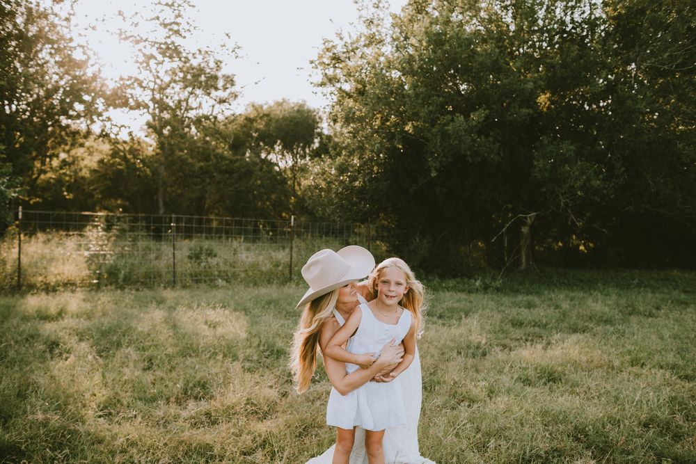 Kathryn motherhood session