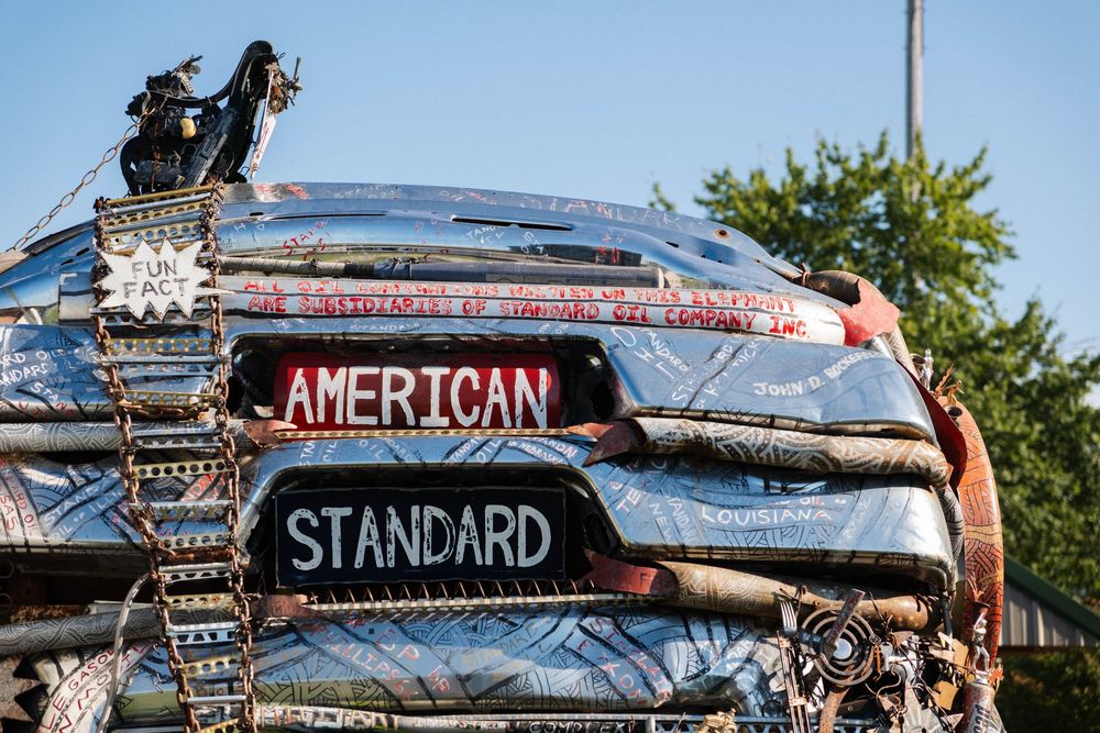 “American Standard” by Kasey Wells on Route 66 in Lexington, IL. September 4, 2026. Photo: David Manning.