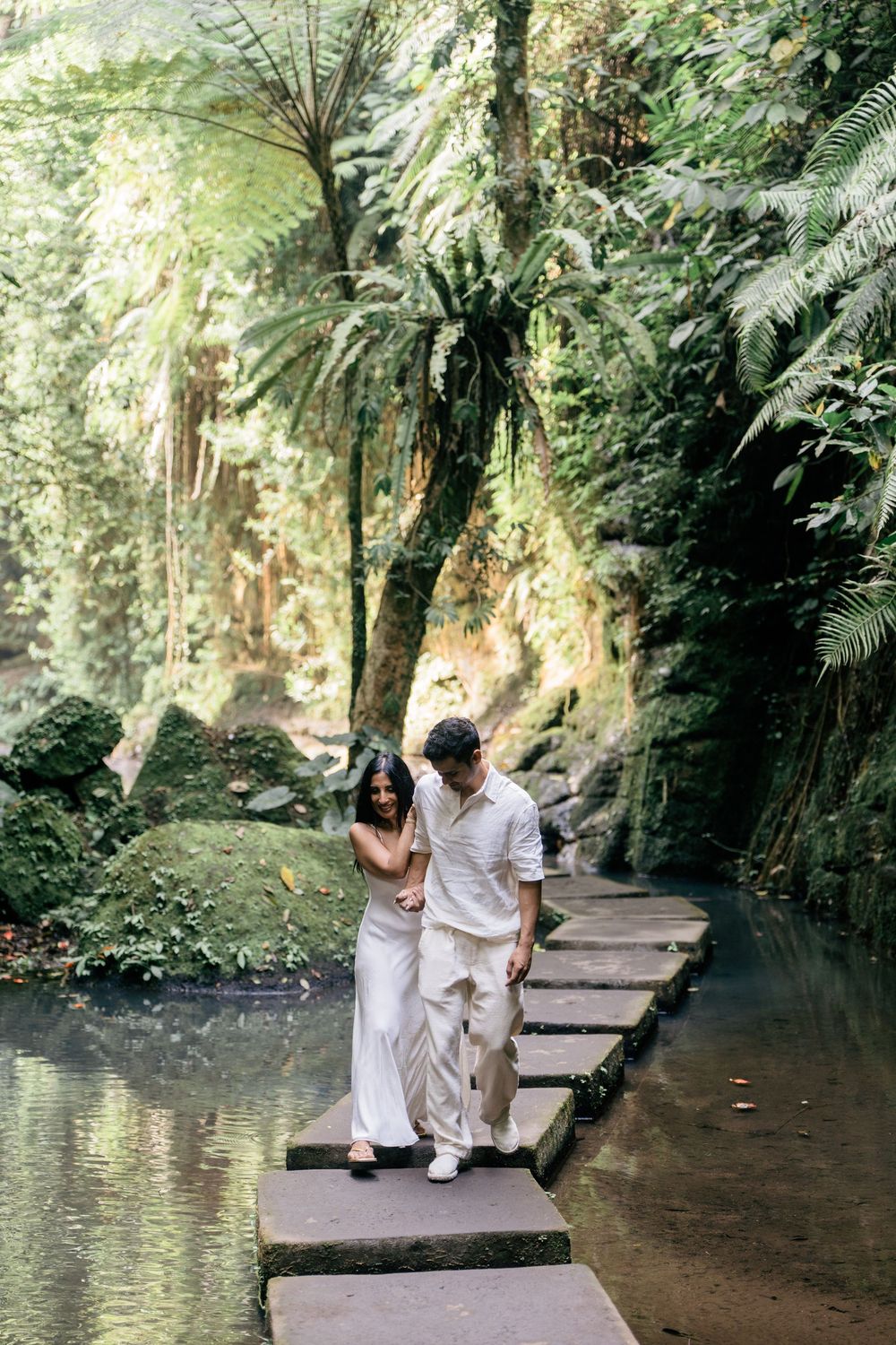 Marriage proposal photography at Ulu Petanu Waterfall