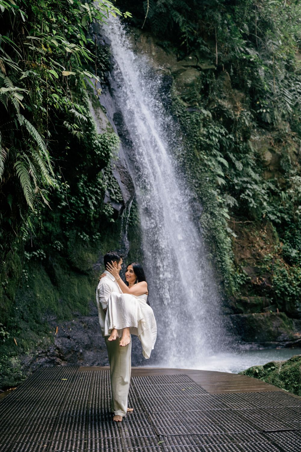Marriage proposal photography at Ulu Petanu Waterfall