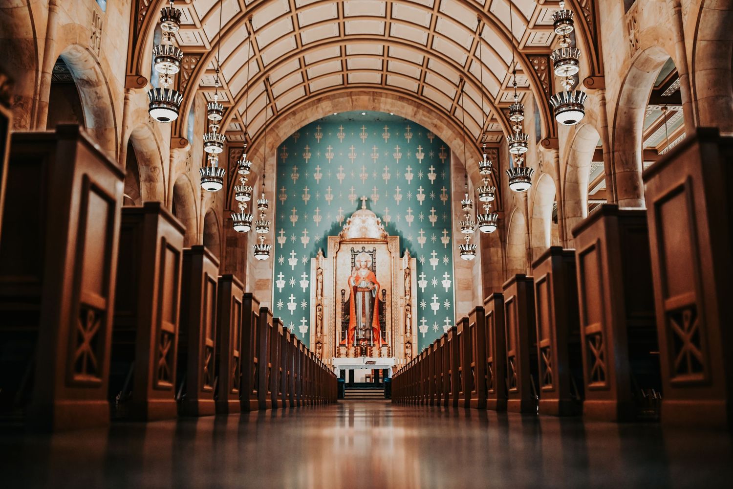 wedding day moment at Christ the King Catholic Church