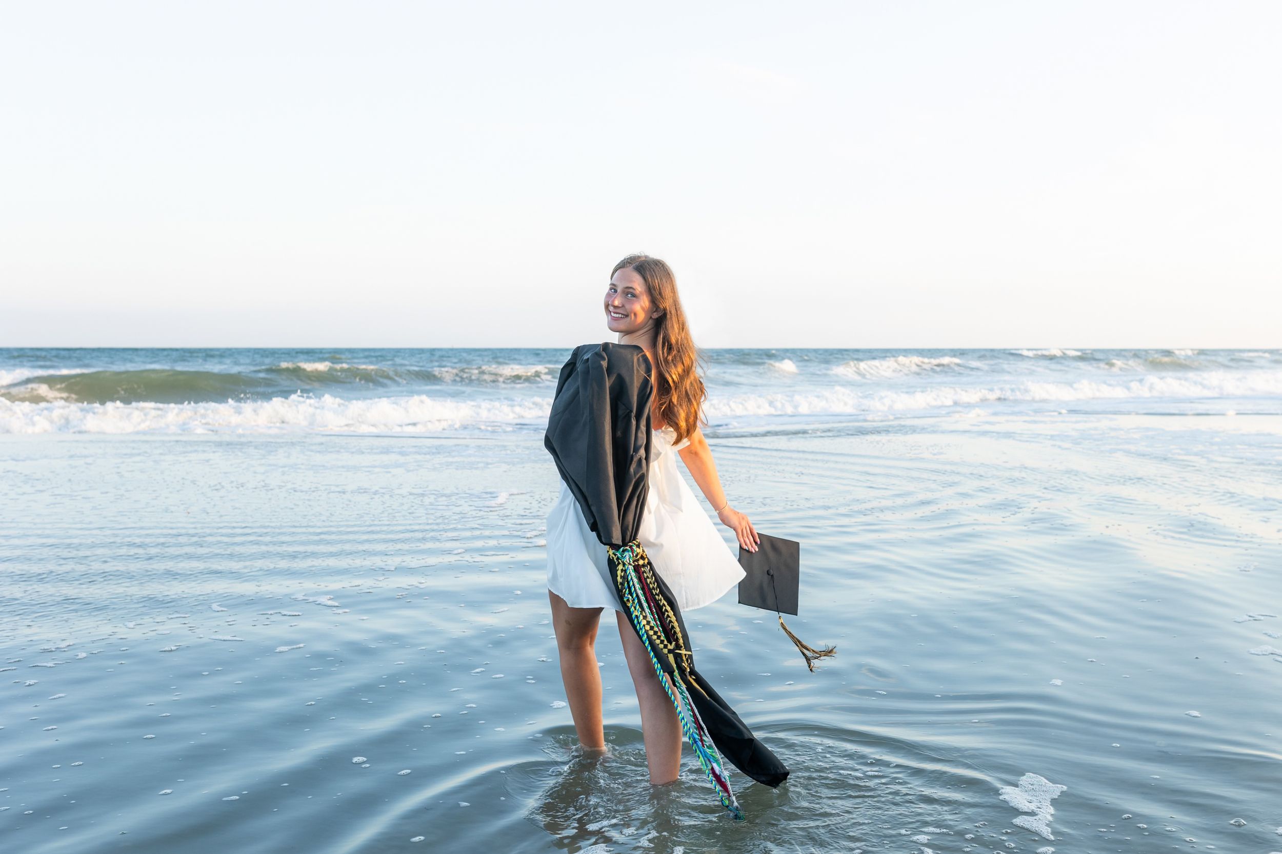 SENIOR PORTRAIT PHOTOGRAPHER AT BEACH EMERALD ISLE, NC SWANSBORO STUDIO SAMANTHA ANN PHOTO PROFESSIONAL. SENIOR AND GRADUATION PHOTOS.