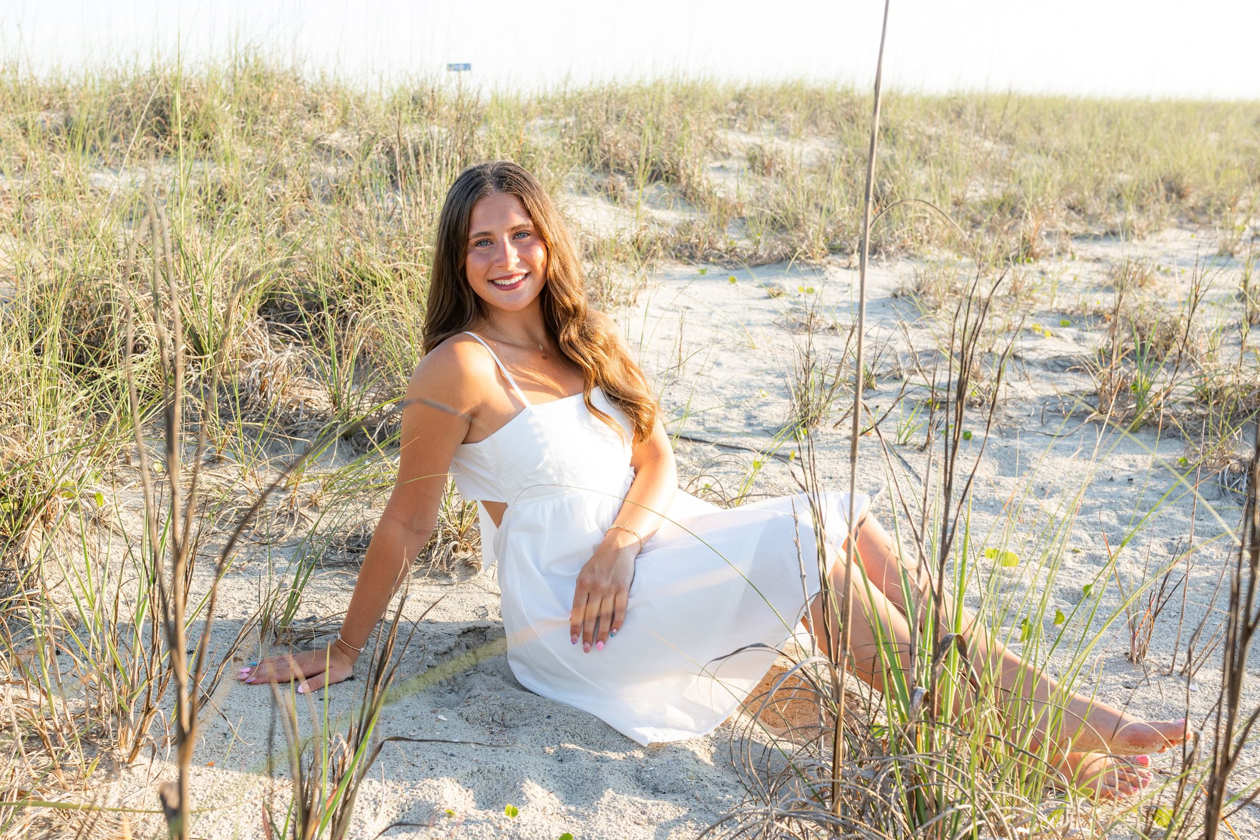 SENIOR PORTRAIT PHOTOGRAPHER AT BEACH EMERALD ISLE, NC SWANSBORO STUDIO SAMANTHA ANN PHOTO PROFESSIONAL. SENIOR AND GRADUATION PHOTOS.