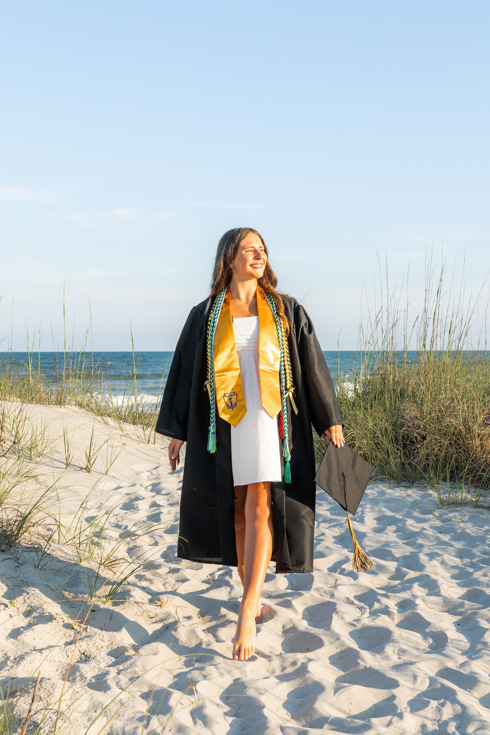SENIOR PORTRAIT PHOTOGRAPHER AT BEACH EMERALD ISLE, NC SWANSBORO STUDIO SAMANTHA ANN PHOTO PROFESSIONAL. SENIOR AND GRADUATION PHOTOS.