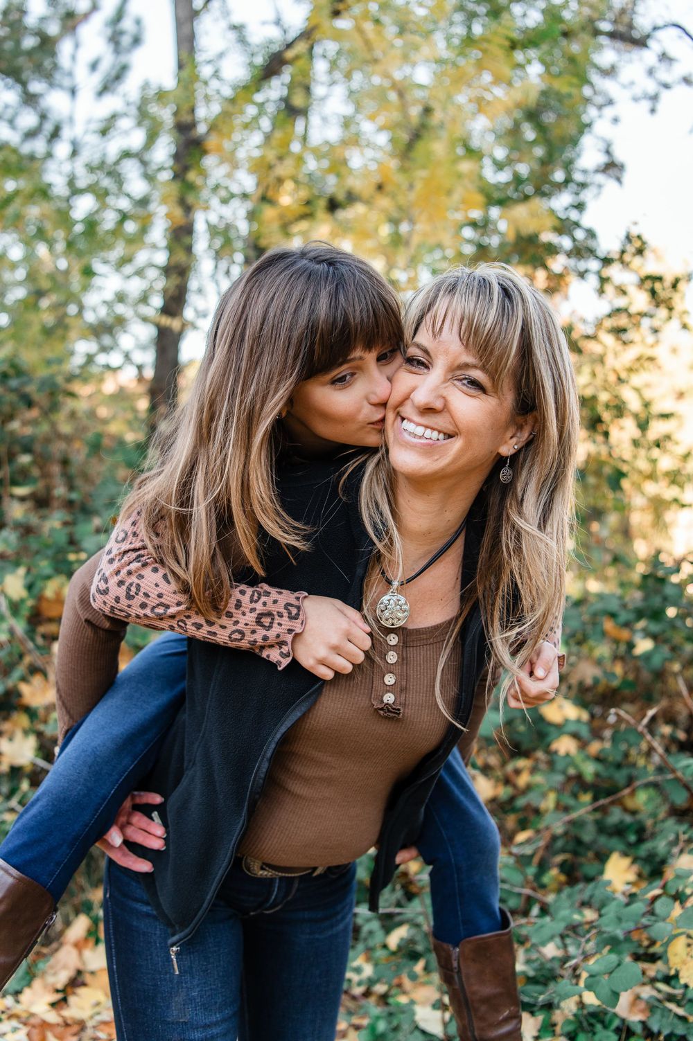 Family Portraits - Amber Edwards Photography - Yosemite & Mariposa Photographer