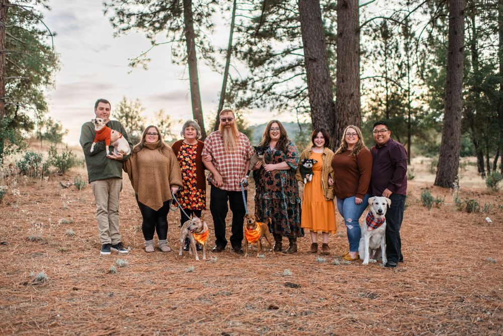 Family Portraits - Amber Edwards Photography - Yosemite & Mariposa Photographer