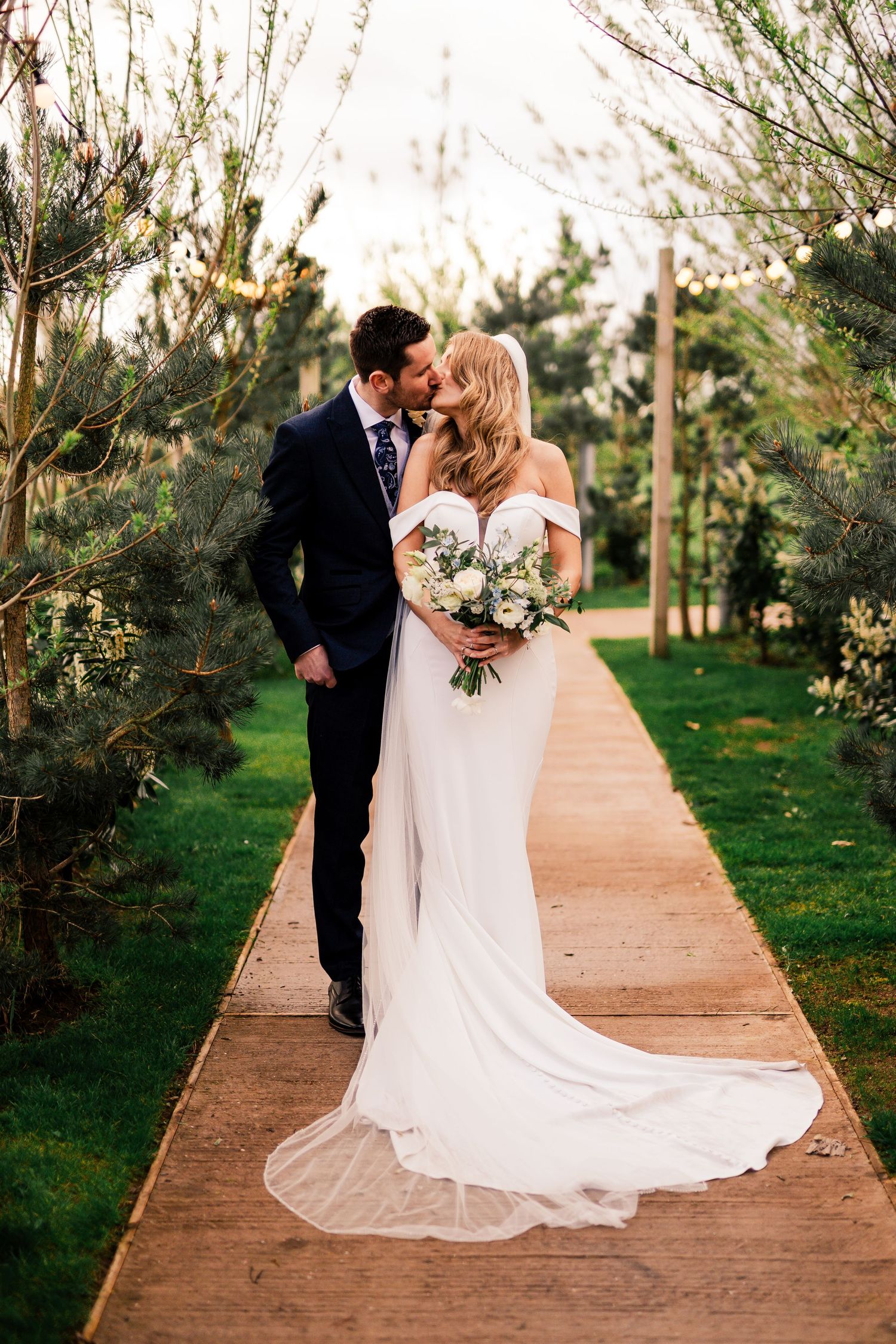 coton house farm wedding photography