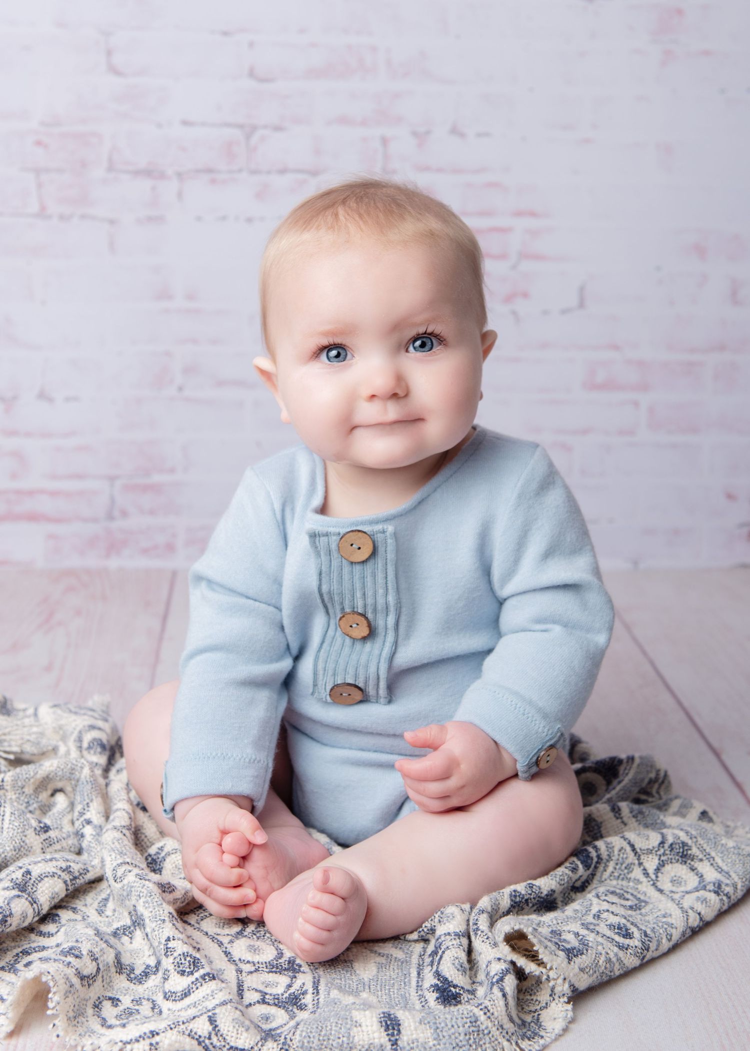 sitter session photoshoot baby picture bromsgrove Worcester