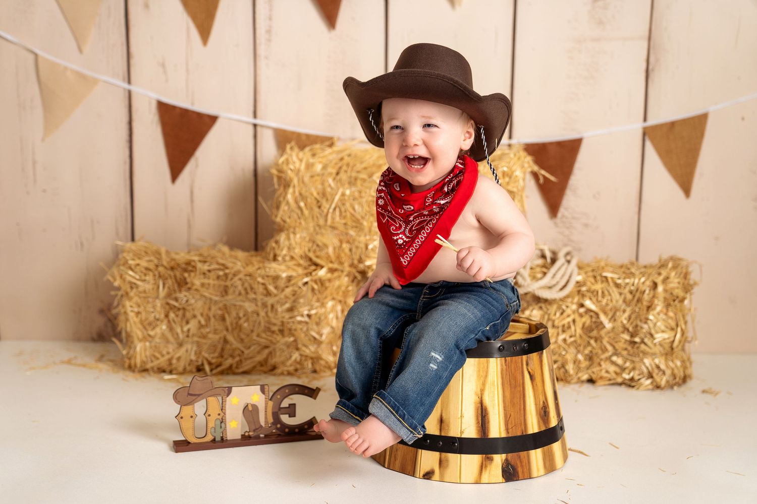 Los Angeles Maternity Photography and Newborn Photographer and Cake Smash Photography | JDLA Photography
